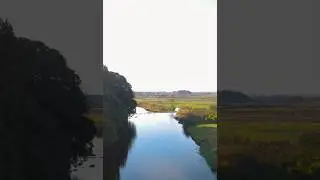 Drone voando sobre para&iacute;sos escondidos#ParaisosDoAlto
