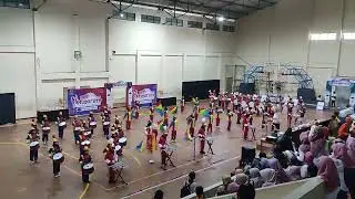 Penampilan Drumband MI Al Ikhlas Parakan Kauman di Majorete GOR Temanggung