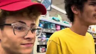 Apple Pay prank at Walmart!!!