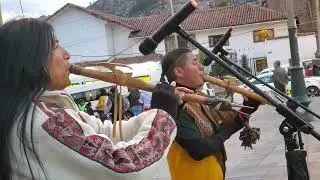 Ancient Andeans music live from the street of CUSCO, Peru