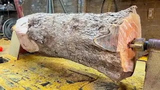 The Art of Round Woodturning and the Large Lathe  Skillful, Precise and Dangerous