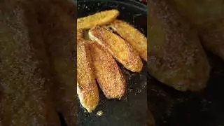 kelyache kaap | spicy and crispy raw banana fry #youtubeshorts #moodiehomechef #snacks