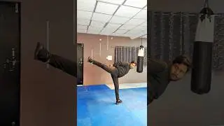 Tutorial Back kick 💥⚡..... #selfdefense #backkick #tutorials #youtubeshorts #viralshorts #shorts