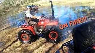 Honda 300 Caught on FIRE!! + First Ride on 33 Outlaw 3 Groove/Scoop