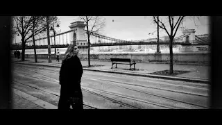 Nagy Lili - F&eacute;lhom&aacute;ly (Official Lyric Video)