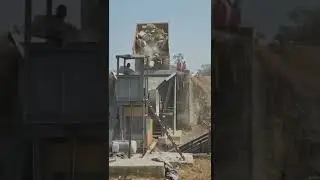 Stone Boulder crushing