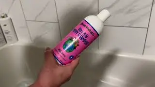 Earthbath Wild Cherry Puppy Shampoo Review | Tear-Free, Natural & Smells Amazing!