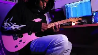 I play a playable playing guitar