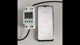 TUYA Energy Power kWh Meter WiFi Smart Circuit Breaker Over Under Adjustable Voltage Protector