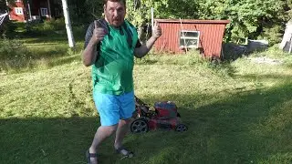 Review Batteridriven Gräsklippare 40v Meec Multiseries testar i knähögt gräs. med 2 x 5Ah batterier
