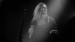 HEY SIS - Inspiration, live im Treibhaus