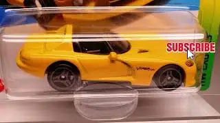 Hot Wheels 2024 '92 Dodge Viper RT/10 HTC24 &ndash; HW Exotics | Yellow Roadster