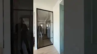 Porta pivot ad anta singola