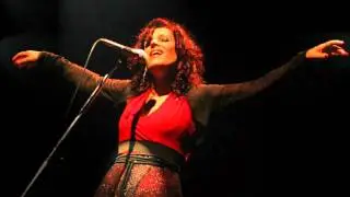 Lorena Astudillo - Cantora de Yala.wmv