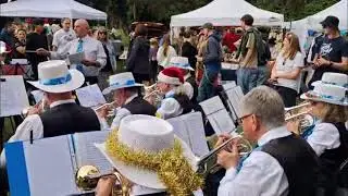 Waikanae Christmas Market 2025 - The Floral Dance