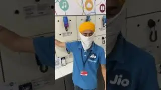 Jio store staff fighting for not buying new mobile from them .. he denied to do my work.