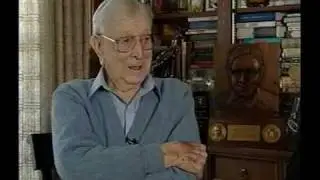 Coach John Wooden: Pursuing Victory With Honor and the Teacher-Coach