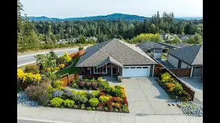 House For Sale in Sunriver Estates, Sooke - 6303 Riverstone Drive