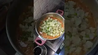 cauliflower and botani curry #califlower #califlowerbatanicurruy #greenpeac #batani