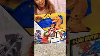 #short Zuru Metal Machines 4-Lane Raptor Attack