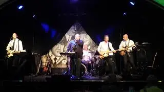 Rubber Soul Berlin - Hey Mr. Tambourine Man