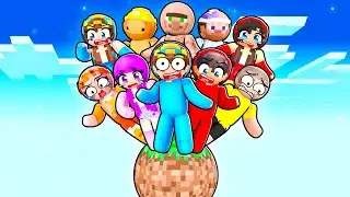 10 ДРУЗЕЙ на ОДНОМ СФЕРНОМ БЛОКЕ в Minecraft!