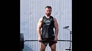 Bodybuilder challenge Anatoly #reaction #anatoly #experiements #gymprank #bodybuildergym #viral