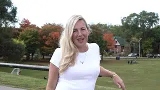What does a neighbourhood expert know?
