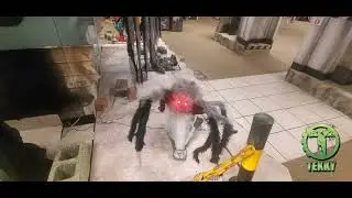 Tekky toys gray jumping spider at spirit halloween 2025