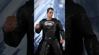 Henry Cavill's Black Suit Superman (Hot Toys Knightmare Superman)