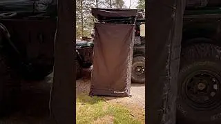 Privacy tent upgrade. 💩🚿🙈 #jeep #overland #travel