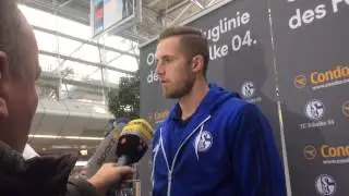 Schalke 04 - Ralf F&auml;hrmann im Interview vor dem Abflug nach Lissabon