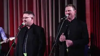 Klapa Škvadra - Gdje je ljubav tu si ti (V ŽIVO)