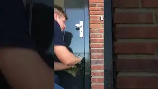 Deur openen waar geen sleutel van is! 🤷&zwj;♂️ 🤔
