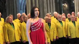 Laura Roberts and Carlton Male Voice Choir sing 