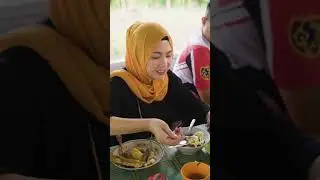 AKIBAT DIET JADI PAKPOL MAKAN MIE AYAM  3 PORSI AJA