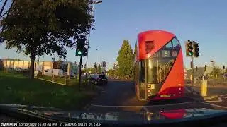 Crazy driver in UK, Essex (dashcam)