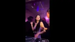 Гуки & Дженни перегляделки на вечеринке CALVIN KLEIN