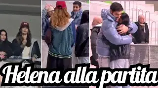 HELENA PRESTES va a vedere JAVIER MARTINEZ con TOMMASO FRANCHI e MARIAVITTORIA alla partita 