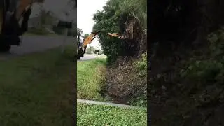 HEDGE CUTTING  TECHNOLOGY ( road side  grass cutting machine)