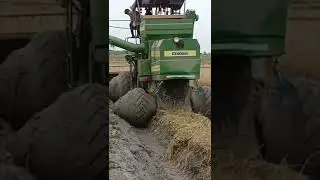johndeere harvester 4*4stuckin mud //dasmesh