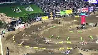 250 & 450 LCQ Races (Fan Reaction) #Supercross Raw Highlights from Anaheim 2026
