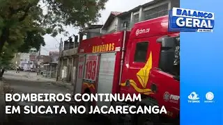 Bombeiros continuam combate a focos de incêndio em sucata no Jacarecanga | Balanço Geral CE Manhã