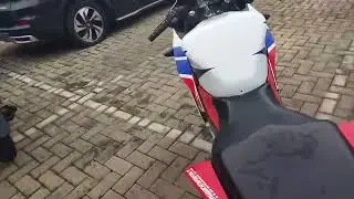 B-3042-KUD HONDA CBR 150 R MT TAHUN 2015 LOKASI : BEKASI