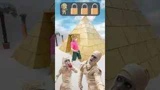 PYRAMID vs MUMMIES 🏜💀