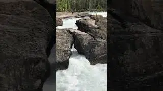 Natural Bridge @ Field, BC [original sound]