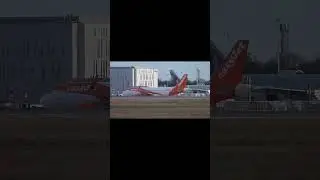 Budget vs Luxury? easyJet Taxiing Next to Emirates & Qatar #planespottinglfpo #aviation #airplane