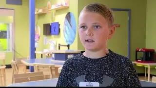 Indy kids check out Curiosity Cube