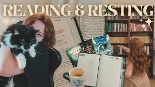 popular fantasy, making a reading journal, clawing my way out of a depression 🗡️💖 weekly vlog 17