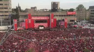 Wat een feest op het Stadhuisplein! Lose my mind
